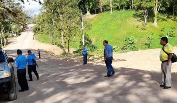 Policía Orteguista prohíbe entrar a líderes de CxL a una comunidad de Matagalpa
