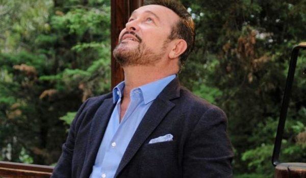 Arturo Peniche intenta reconquistar a su esposa tras ruptura matrimonial