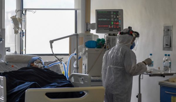 Venezuela decreta confinamiento en Semana Santa ante expansión de variante brasilera