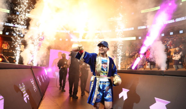 Román González anuncia su arribo este sábado a Nicaragua, tras la revancha ante el Gallo