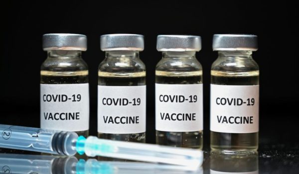 Vacunas de covid-19: ¿por qué no se liberan las patentes para que puedan producirse de manera masiva y que lleguen a todo el mundo?