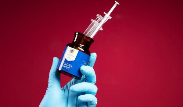 5 razones por las que los contagios de coronavirus pueden seguir aumentando aunque se avance en la vacunación