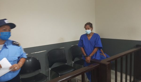 Fiscalía: mujer mató a su pareja porque este intentaba asfixiarla