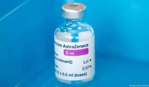 OMS recomienda seguir vacunando con la vacuna AstraZeneca «por el momento»