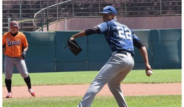 La historia del lanzador cubano que venció al Bóer dos veces el mismo día