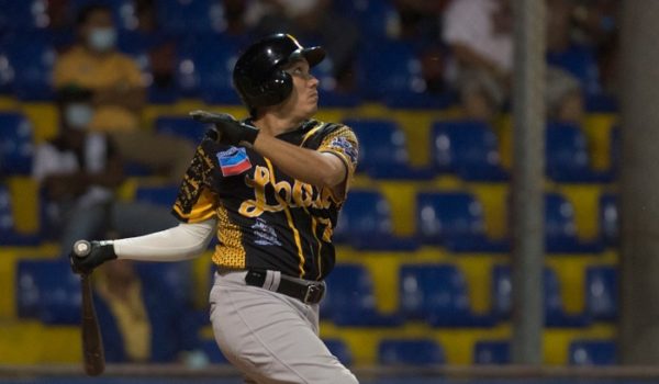 El actual líder de bateo del Pomares cuenta las razones de por qué no logró firmar para la MLB