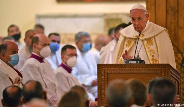Primera misa del papa en Bagdad