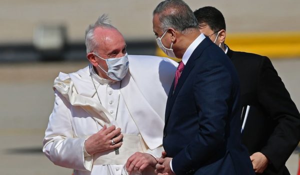 El polémico viaje del papa Francisco a Irak, donde el cristianismo está «peligrosamente cerca de la extinción»