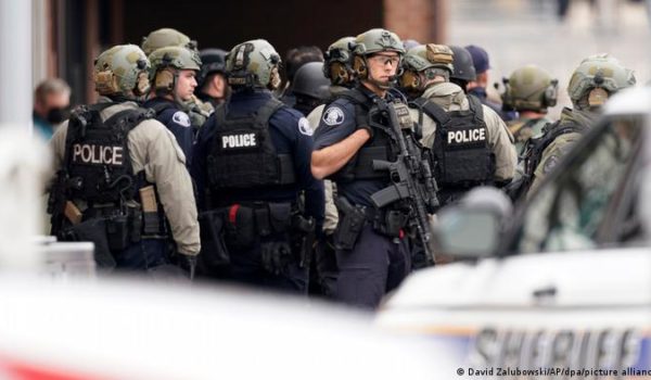 Reportan 10 muertos por tiroteo en supermercado de Colorado, EE.UU.