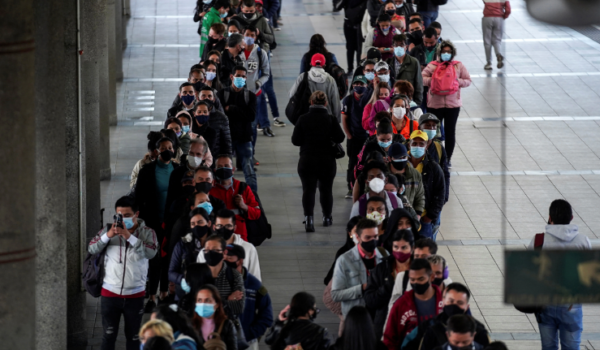Colombia extrema medidas ante tercera ola de contagios por Covid-19