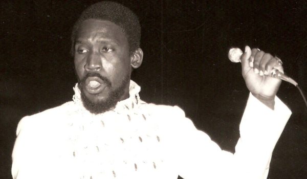 Muere por covid-19 Henry Stephen, el célebre cantante de «Limón, Limonero»