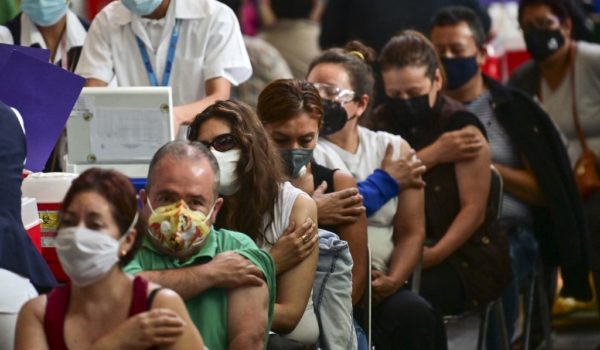México solicita a EE.UU. un nuevo préstamo de vacunas anticovid de AstraZeneca