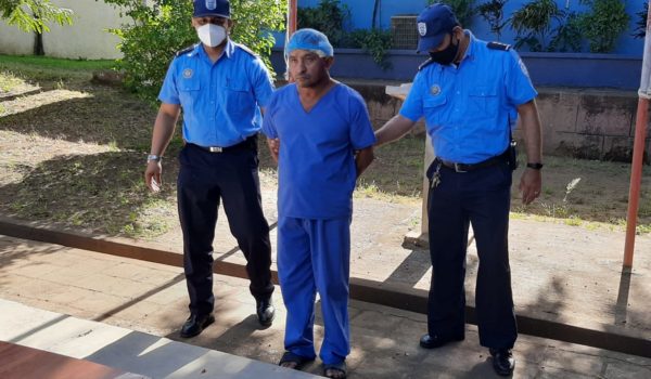 Pena mínima para hombre que mató a machetazos a su vecino en cuartería