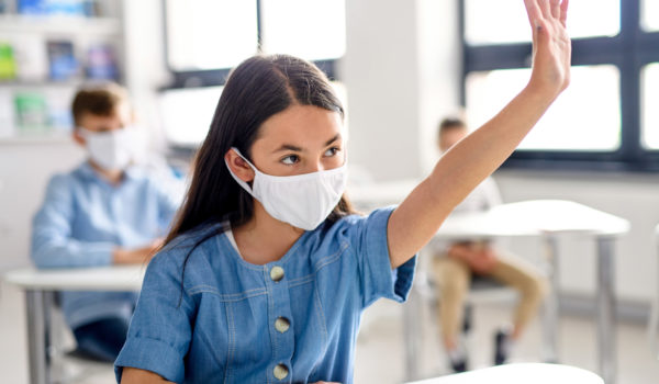 UAM con programa de enseñanza de inglés para niños y adolescentes