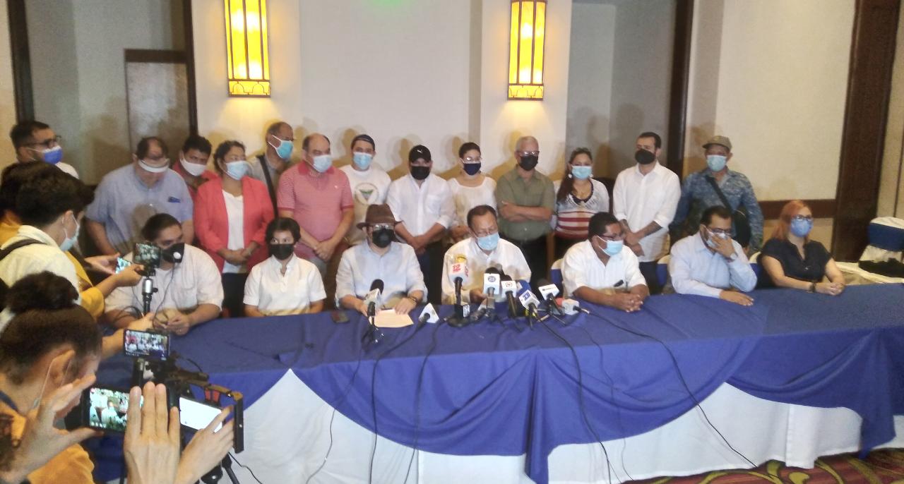 Escuche las noticias más importantes de este 12 de mayo