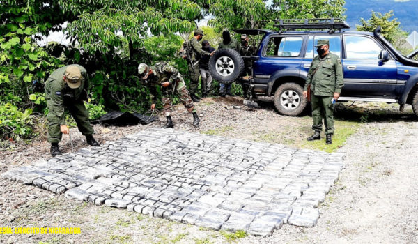 Ejército detiene a sujeto con más de 200 tacos de cocaína en carretera Estelí-San Juan de Limay
