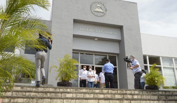 Oposición no logra la unidad y se enfrenta dividida al orteguismo