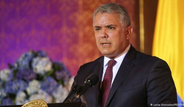 Presidente de Colombia en contra de que se relajen las sanciones contra Venezuela