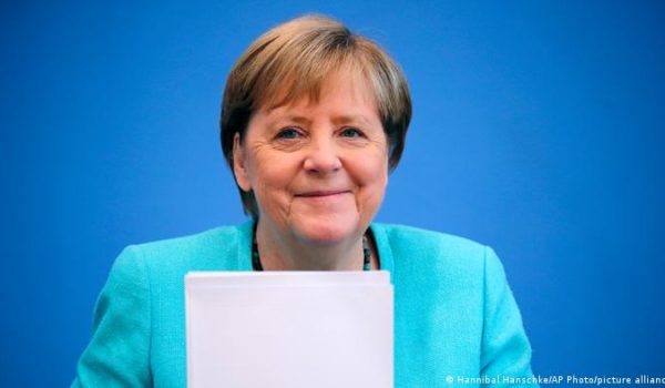 Merkel alerta del aumento «exponencial» de contagios en Alemania