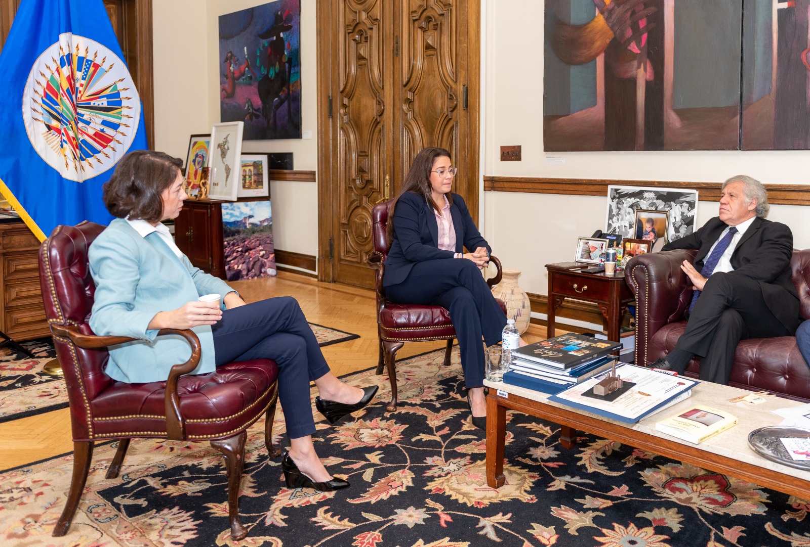 Ministerio Público investiga a Victoria Cárdenas y Berta Valle, esposas de precandidatos presidenciales - Vimarsana News