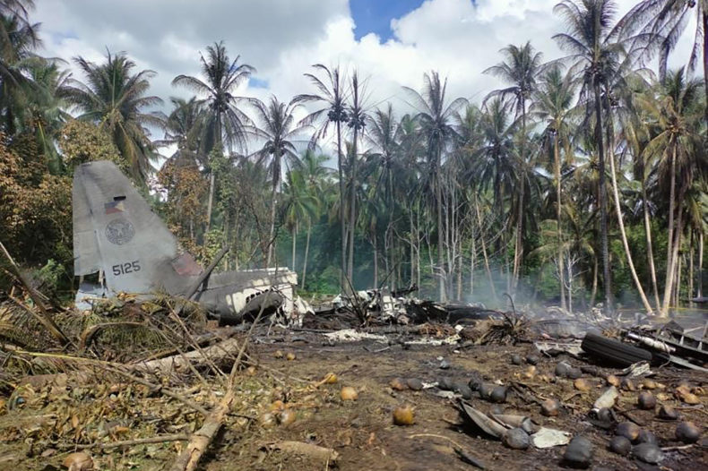 Al menos 45 muertos tras estrellarse un avión militar en Filipinas - Vimarsana News