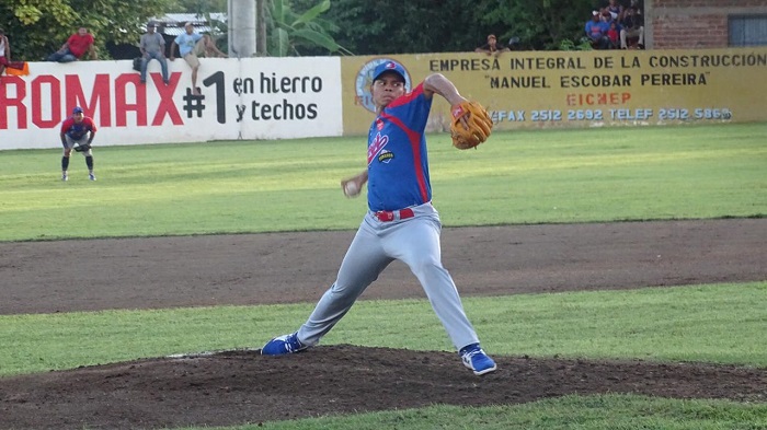 Se lesiona el lanzador que se perfila para imponer un récord de todos los tiempos en el beisbol nacional - Vimarsana News