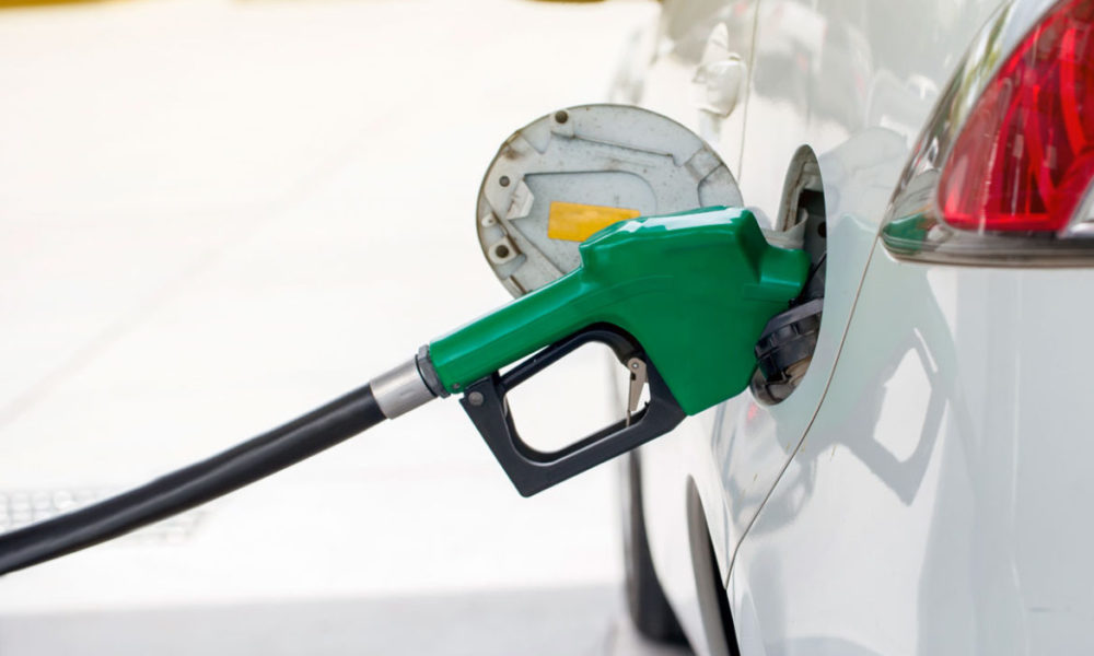 Gasolinas súper y regular experimentarán otro aumento este domingo. Estos serán los nuevos precios récord - Vimarsana News