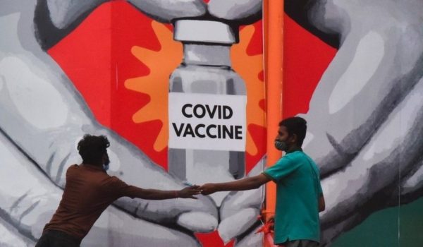 Cómo es la primera vacuna de ADN del mundo para la covid-19 (sin agujas) aprobada por India