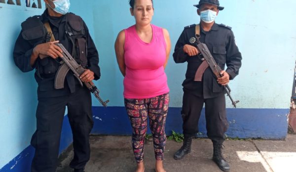 Mujer que pidió raid a motociclista lo amarró y dejó agonizando, después que acompañantes lo acuchillaran y balearan