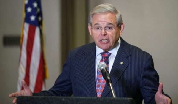 Senadores de Estados Unidos solicitan sanciones para Daniel Ortega y altos mandos militares