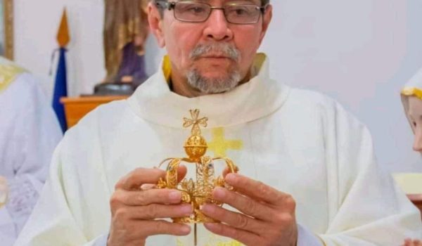 Diócesis de Estelí despidió al padre Julio César Melgar Cruz a medianoche. Su muerte habría sido por Covid-19