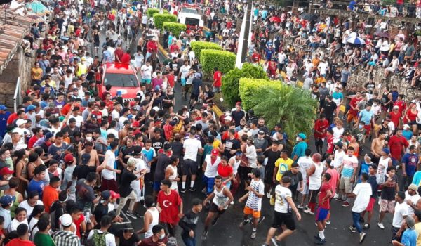 Alcaldía de Granada desafía al Covid-19 y promueve el maltrato a los animales