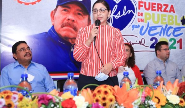 Las promesas que Ortega paga con bienes del Estado: este año ha «donado» 21 propiedades a cooperativas de transporte