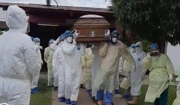 Redes sociales reportan más muertes covid que las que reconoce el Minsa