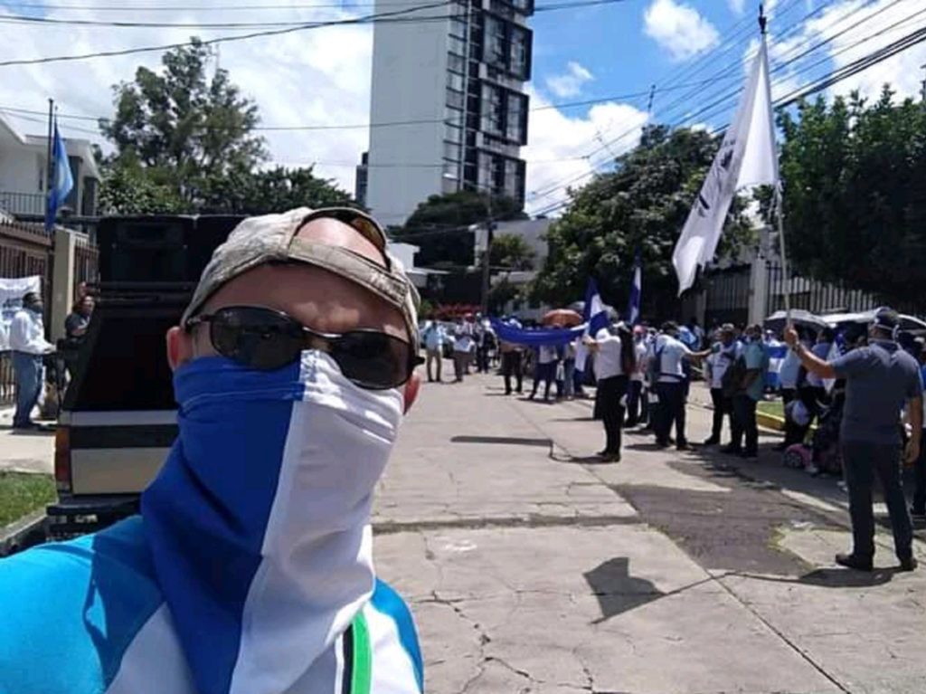 Nicas exiliados
