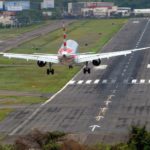 Qué aeropuertos están entre los más peligrosos del mundo (y cómo el de Honduras está a punto de salir de la lista)