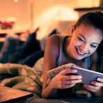¿Qué le sucede a nuestro cerebro cuando vemos videos a velocidades más rápidas de lo normal?