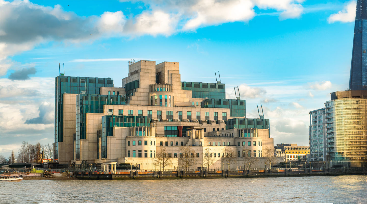 Sir Terry Farrell: vida y legado de un inconformista de la arquitectura