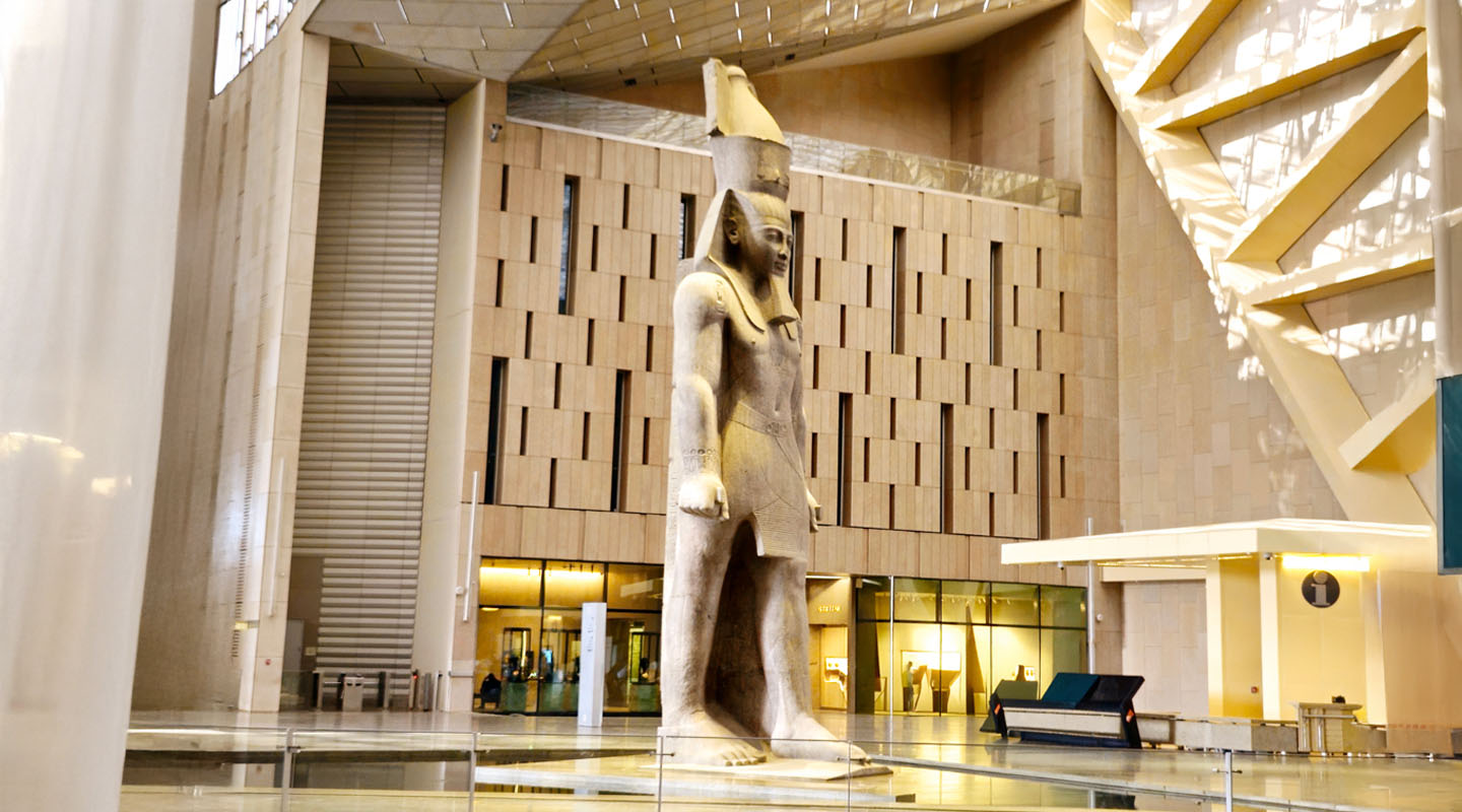 Después de años de traspiés, Egipto inaugura su gran museo