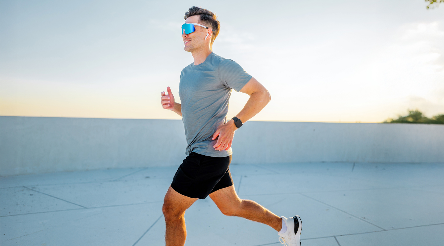 Así funcionan las nuevas gafas inteligentes de Oakley y Meta