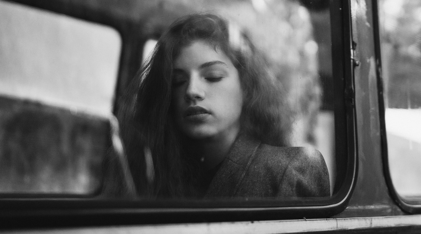 Atlas Gallery presenta la exposición de fotografía “Elliott Erwitt: Last Laughs”