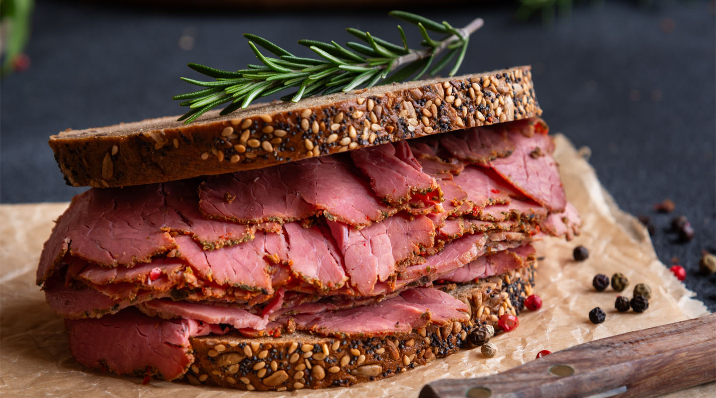 De Hollywood a Rumanía: la verdadera historia del pastrami