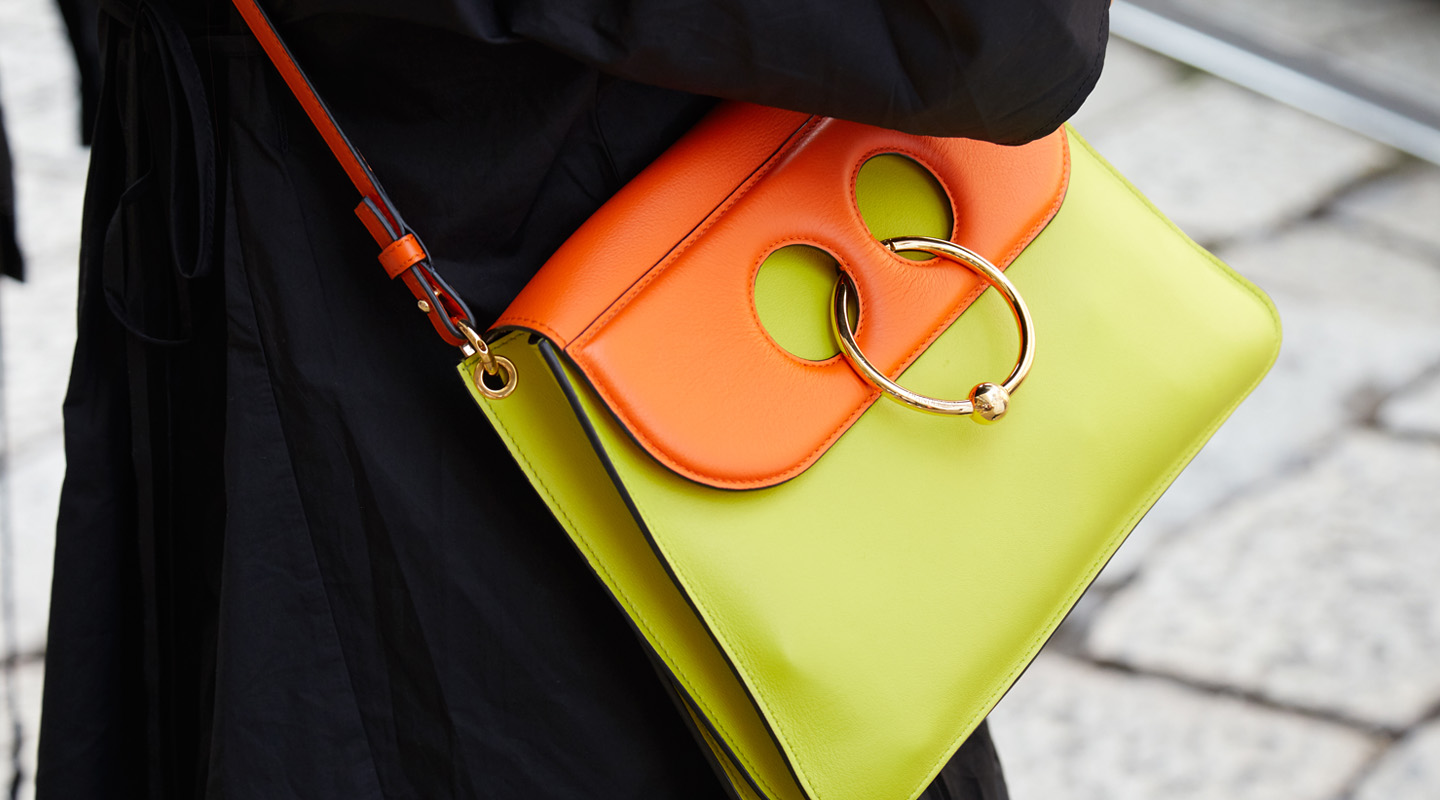 Chartreuse: el tono que conquista pasarelas y tendencias