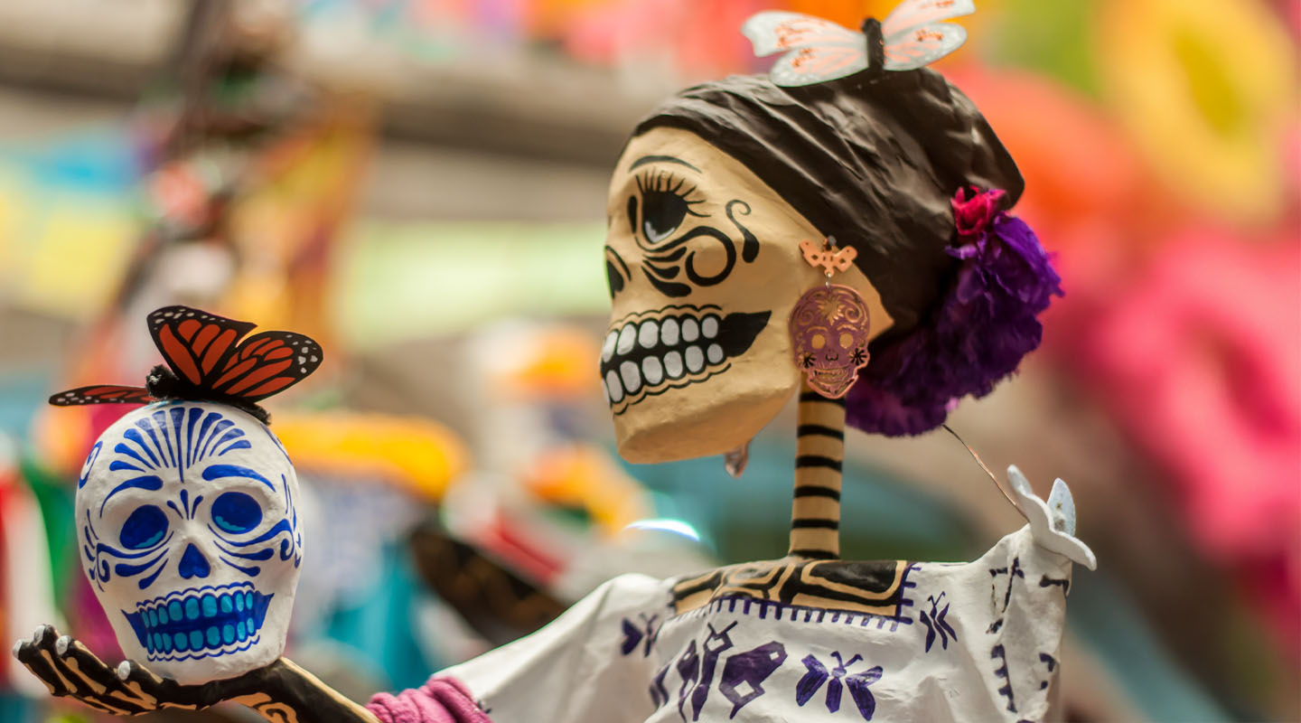 El Día de Muertos también se recuerda alrededor de la mesa