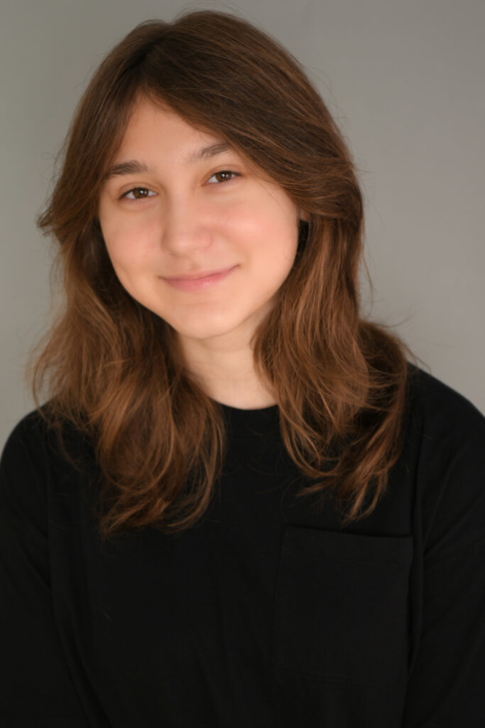 Avery Thresher Headshot