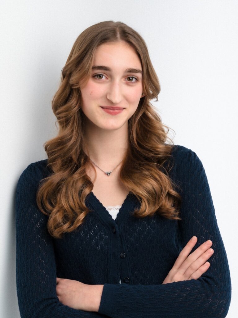 Emma Miner Headshot