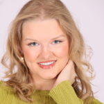 Alayna Halverson Headshot