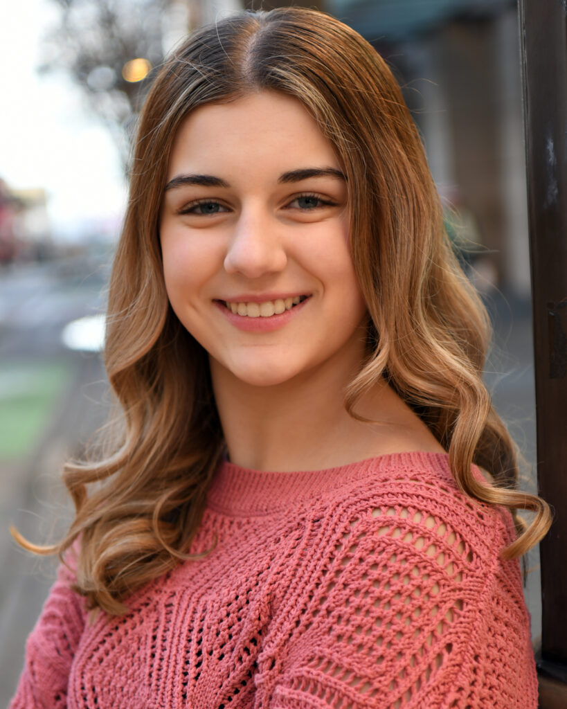Emma Yeates Headshot
