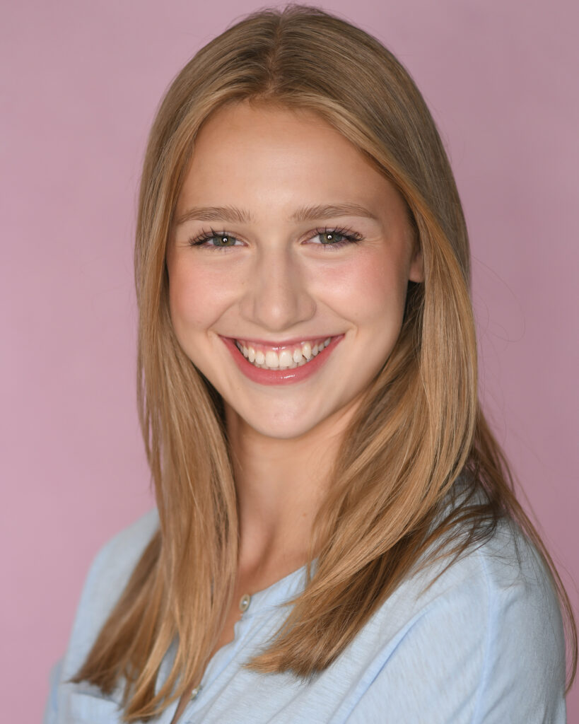 Pearl Morrow Headshot