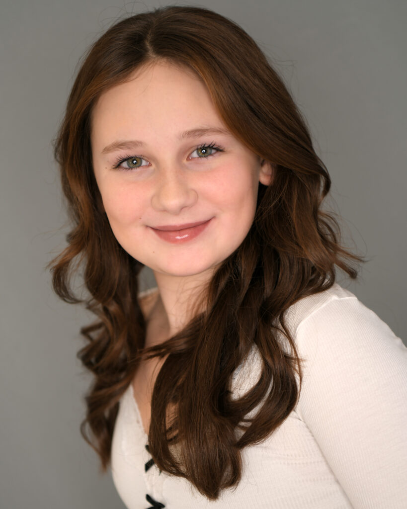 Alina Beaupre Headshot